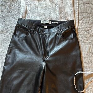 Abercrombie & Fitch 90’s Straight Ultra High Rise, Sz 28L